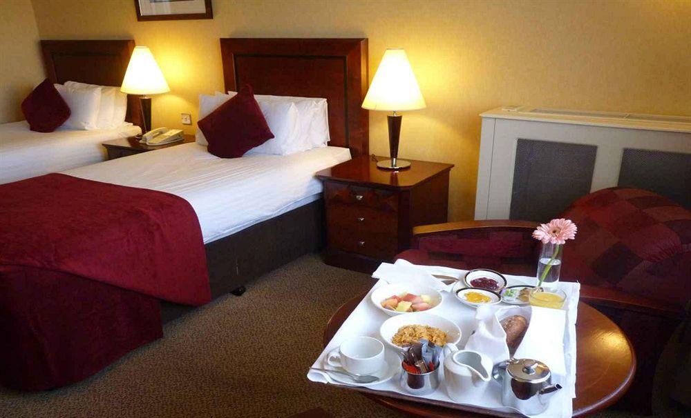 Clyde Court Hotel Dublin Bagian luar foto