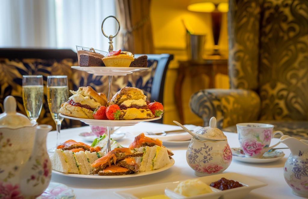 Clyde Court Hotel Dublin Bagian luar foto