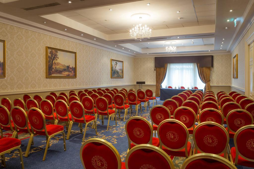 Clyde Court Hotel Dublin Bagian luar foto