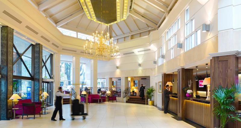 Clyde Court Hotel Dublin Bagian luar foto