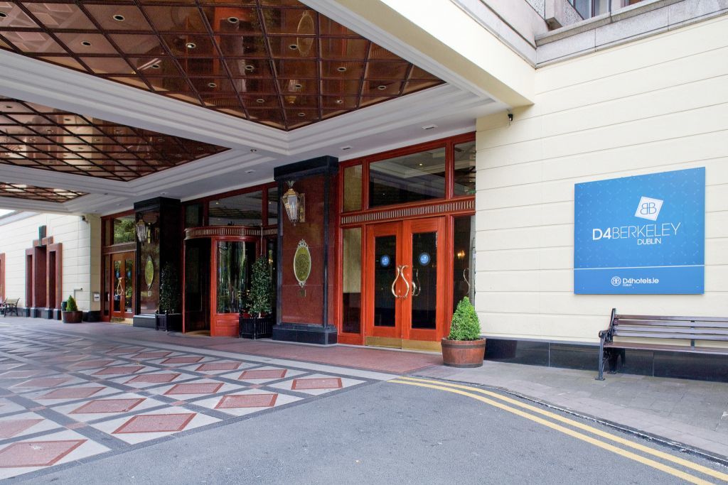 Clyde Court Hotel Dublin Bagian luar foto