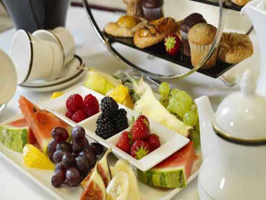 Clyde Court Hotel Dublin Bagian luar foto