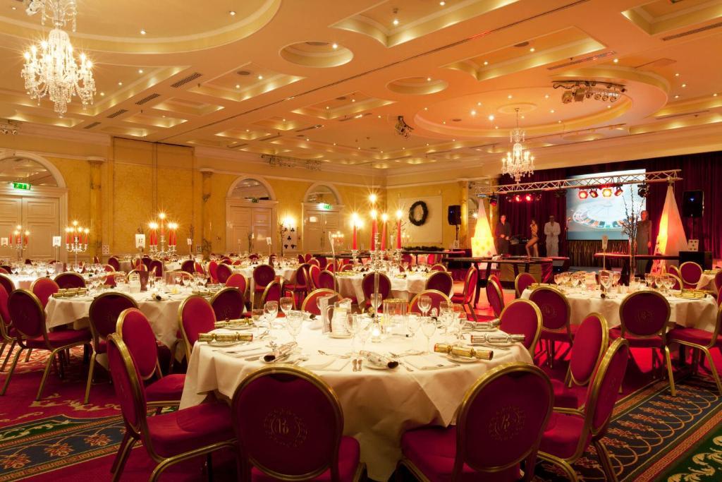 Clyde Court Hotel Dublin Bagian luar foto